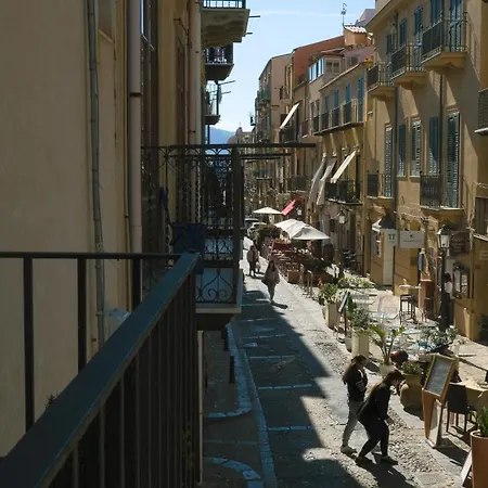 Dimora Del Pescatore - House Bed & Breakfast Cefalu