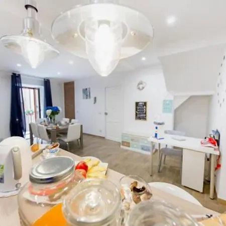 Dimora Del Pescatore - House 4* Чефалу