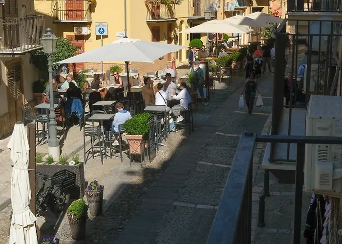 Dimora Del Pescatore - House 4* تْشيفالو