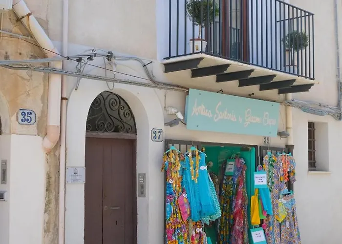 Bed and Breakfast Dimora Del Pescatore - House 4*