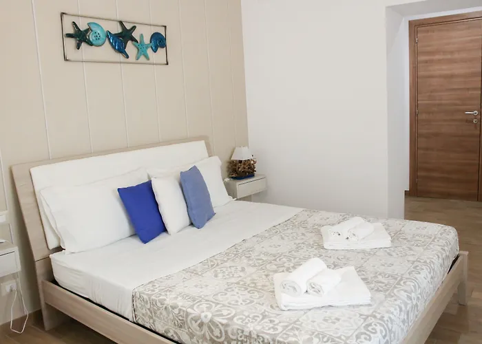 Bed and Breakfast Dimora Del Pescatore - House 4*